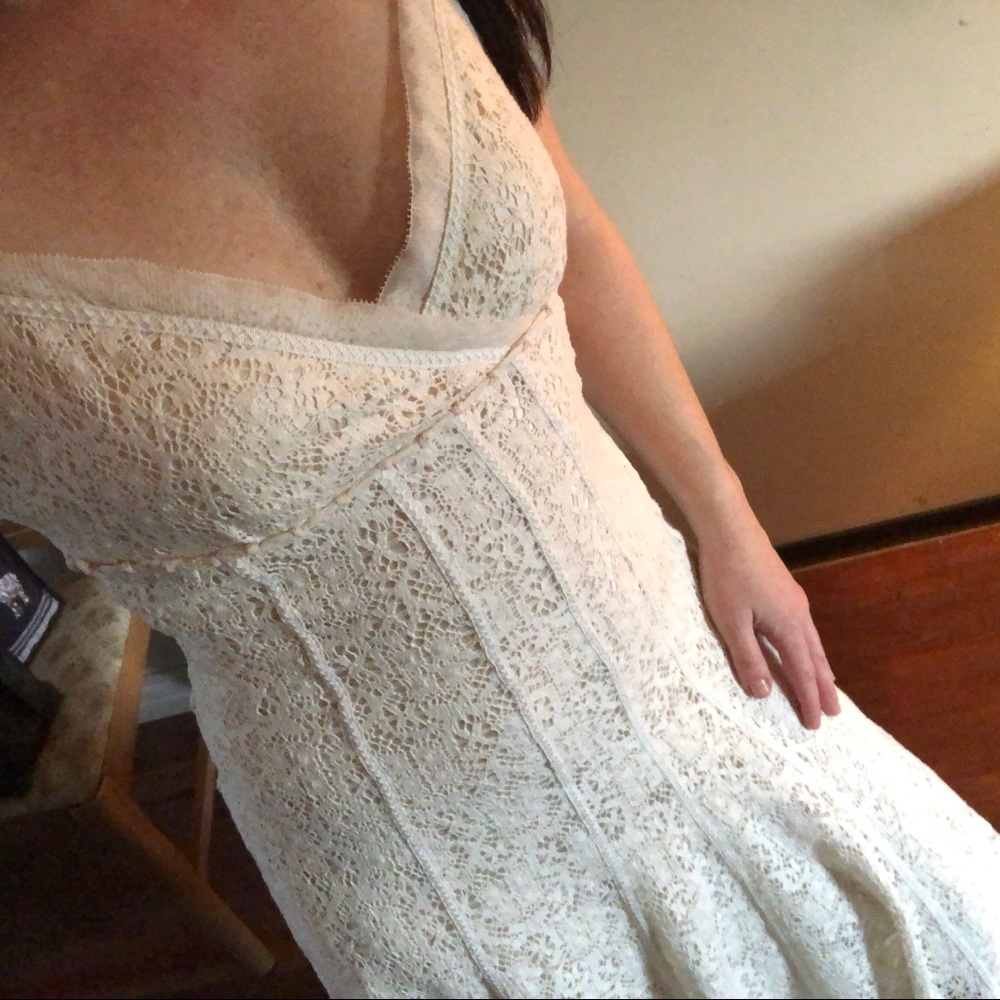 Elie Tahari Lace Dress - Picture 6 of 8